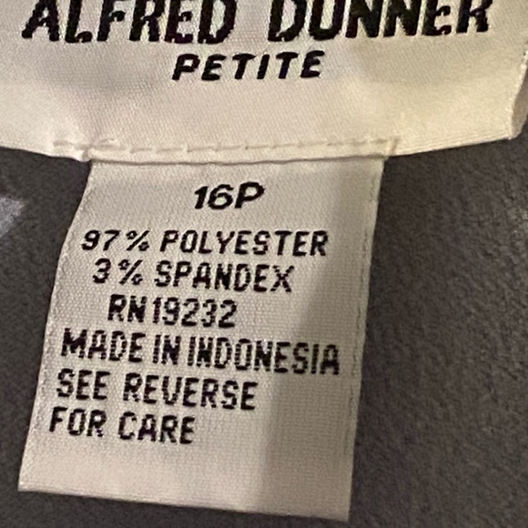 Alfred Dunner Sz 16P Microsuede Top VGUC ๐๐ - Picture 3 of 10